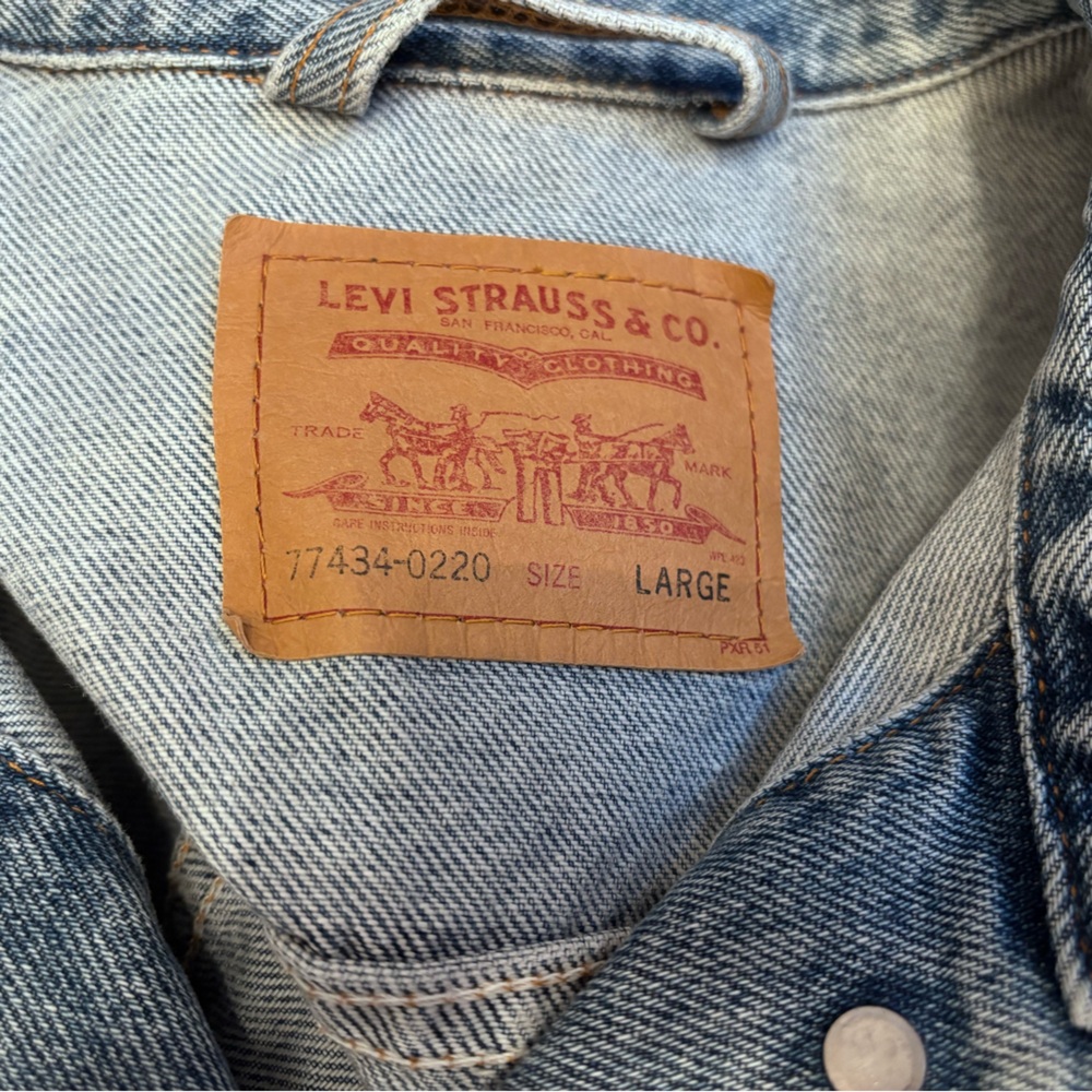 Vintage 80’s Levi Denim Trucker Jean Jacket 77434-0220 Size Lg Red Tab - Picture 5 of 6